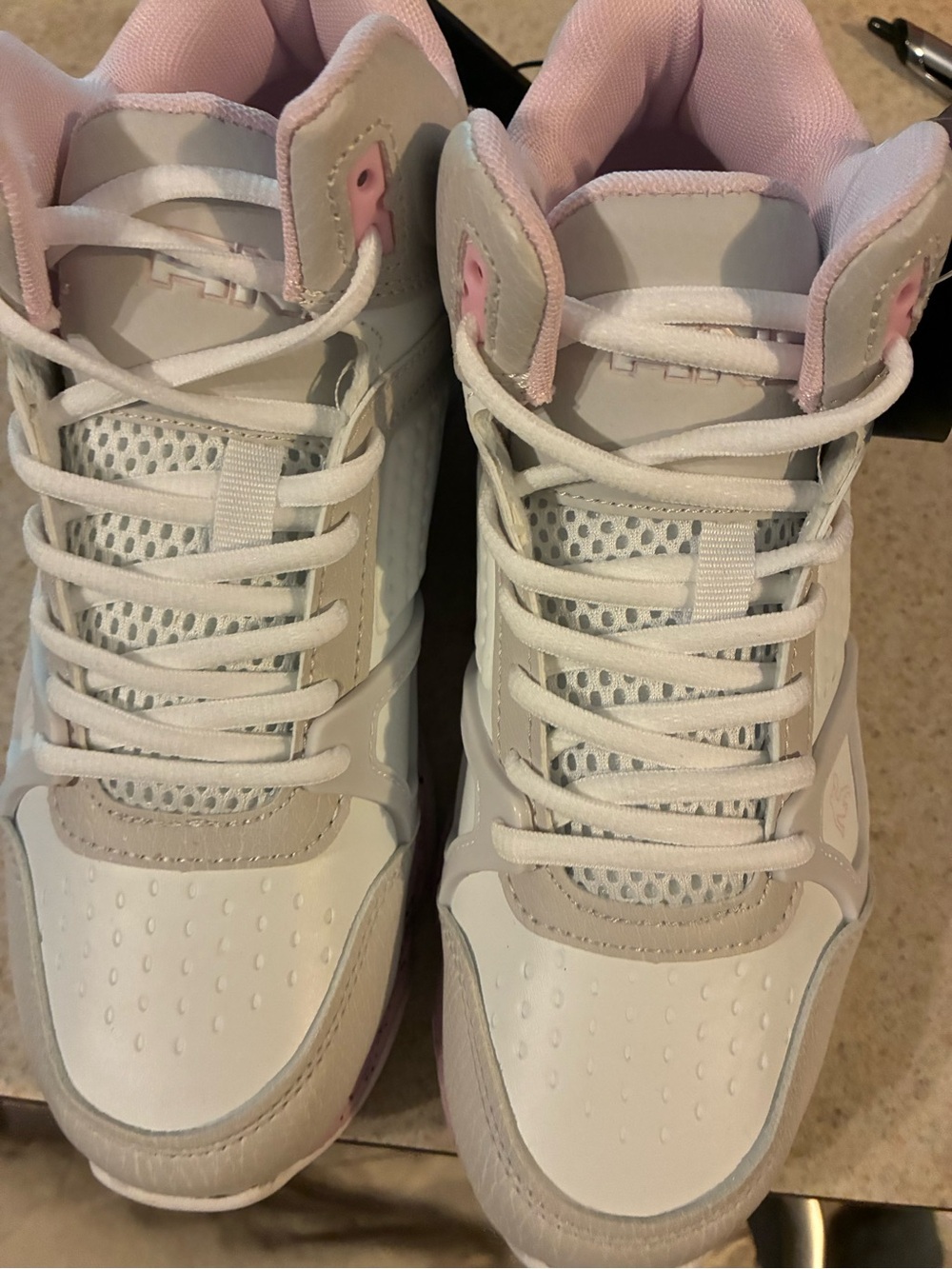 AND1 Assist 6.0 grey/pink girls sneakers size 5 comfort padded insole